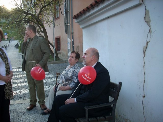 pohlednalenyspolenostiparkinsonos.jpg