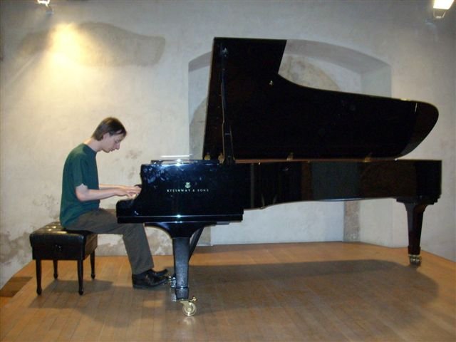 ladislavdolealhostpraskhojara2009.jpg